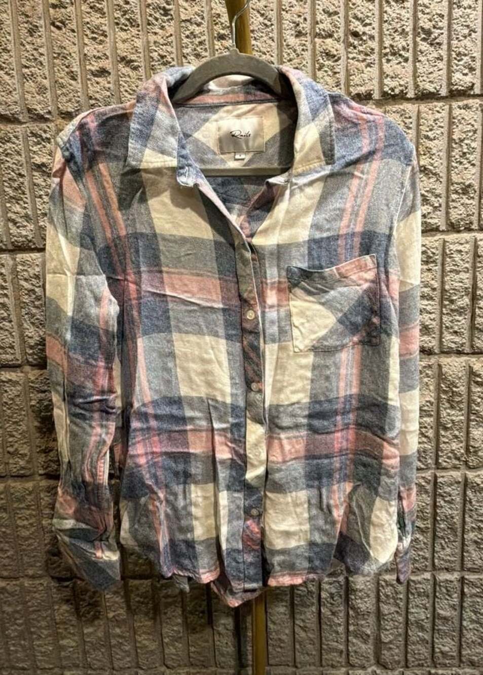 542 Rails Hunter Long Sleeve Plaid Button Down Shirt Small Pink Blue